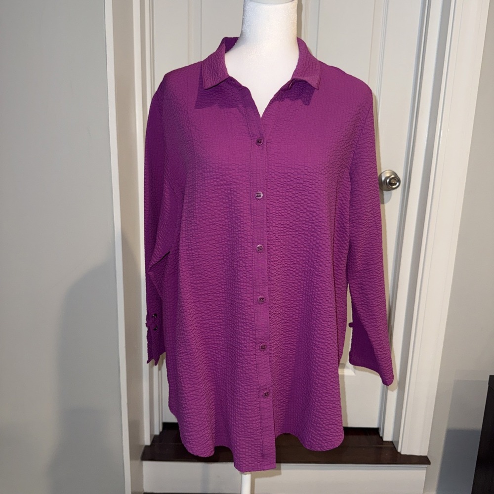Habitat Clothes to Live In Womens Purple Textured‎ Button Front Top Size L Artsy